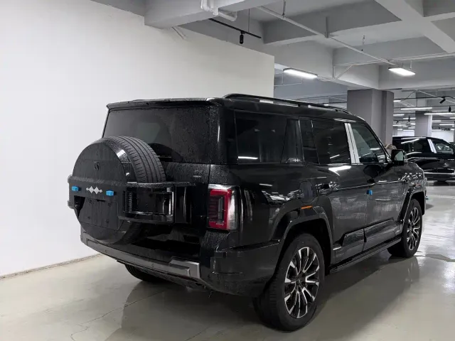 BYD FangChengBao Leopard 8 — Фото автомобиля 13