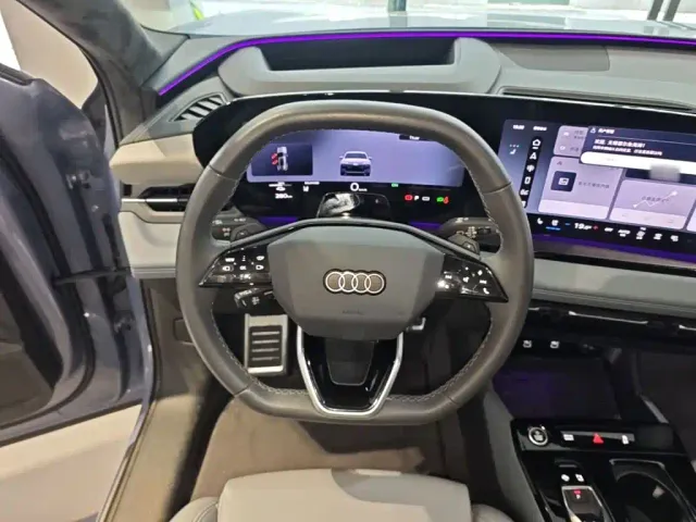 Audi Q6L e-tron — Фото автомобиля 10