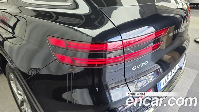 Genesis GV70 2.5T Бензин AWD — Фото автомобиля 21
