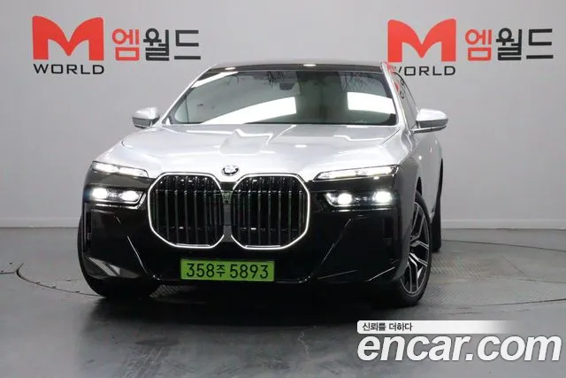 BMW 7 Series G70 — Фото автомобиля 2