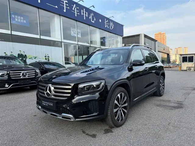 Фотография автомобиля — Mercedes-Benz GLB-Class