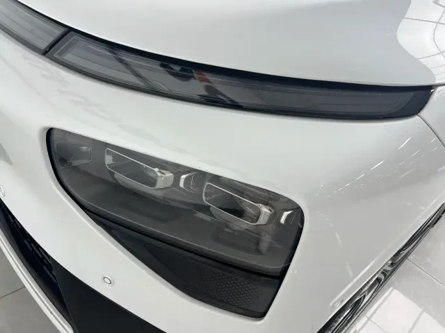 Xpeng G9 — Фото автомобиля 4