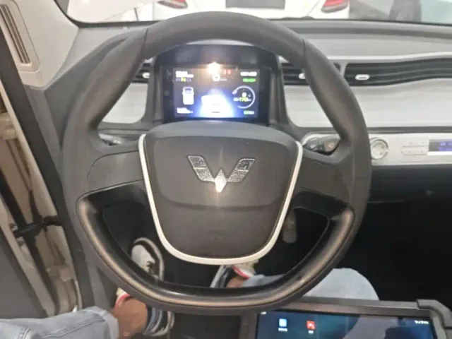 Wuling Hongguang Mini EV — Фото автомобиля 10