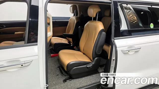 Kia Canival Carnival 4 поколение 9 мест Noblesse — Фото автомобиля 12