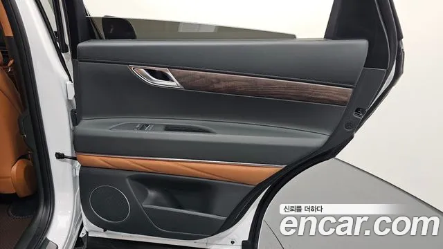 Genesis GV80 — Фото автомобиля 14