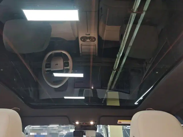 Li Auto i6 — Фото автомобиля 17