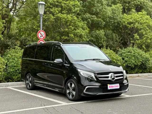 Mercedes-Benz V-Class — Фото автомобиля 2