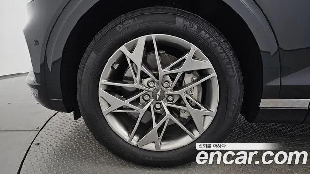 Genesis GV70 2.5T Бензин AWD — Фото автомобиля 5