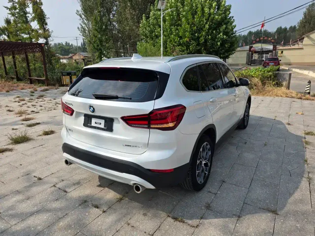 BMW X1 — Фото автомобиля 5