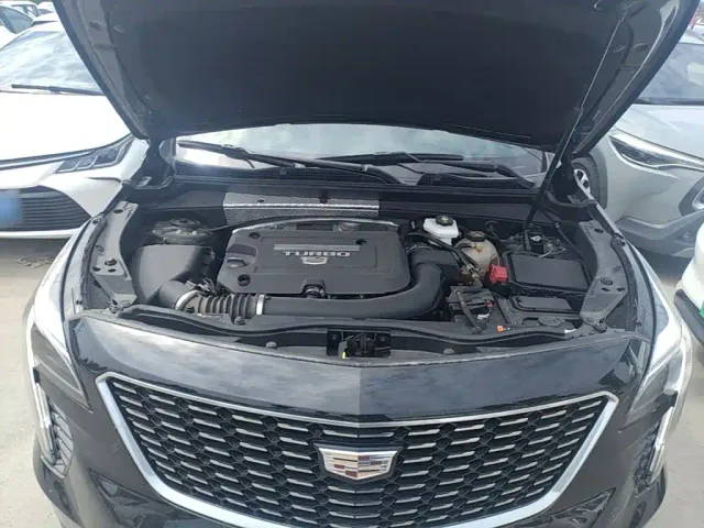 Cadillac XT4 — Фото автомобиля 19