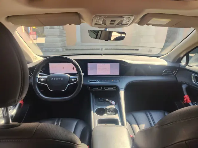 Roewe D7 — Фото автомобиля 5
