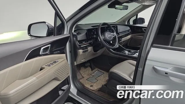 Kia Carnival — Фото автомобиля 15