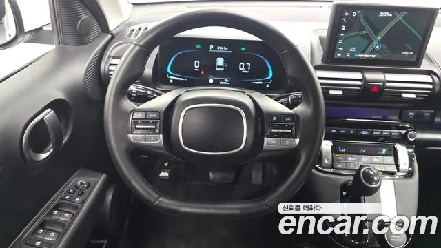 Hyundai Casper Casper Inspiration — Фото автомобиля 15