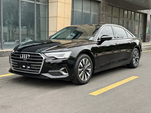 Фотография автомобиля — Audi A6L