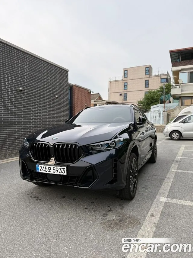 Фотография автомобиля — BMW X6 G06