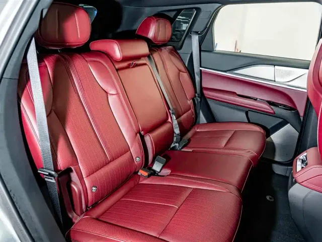 Cadillac XT5 — Фото автомобиля 23