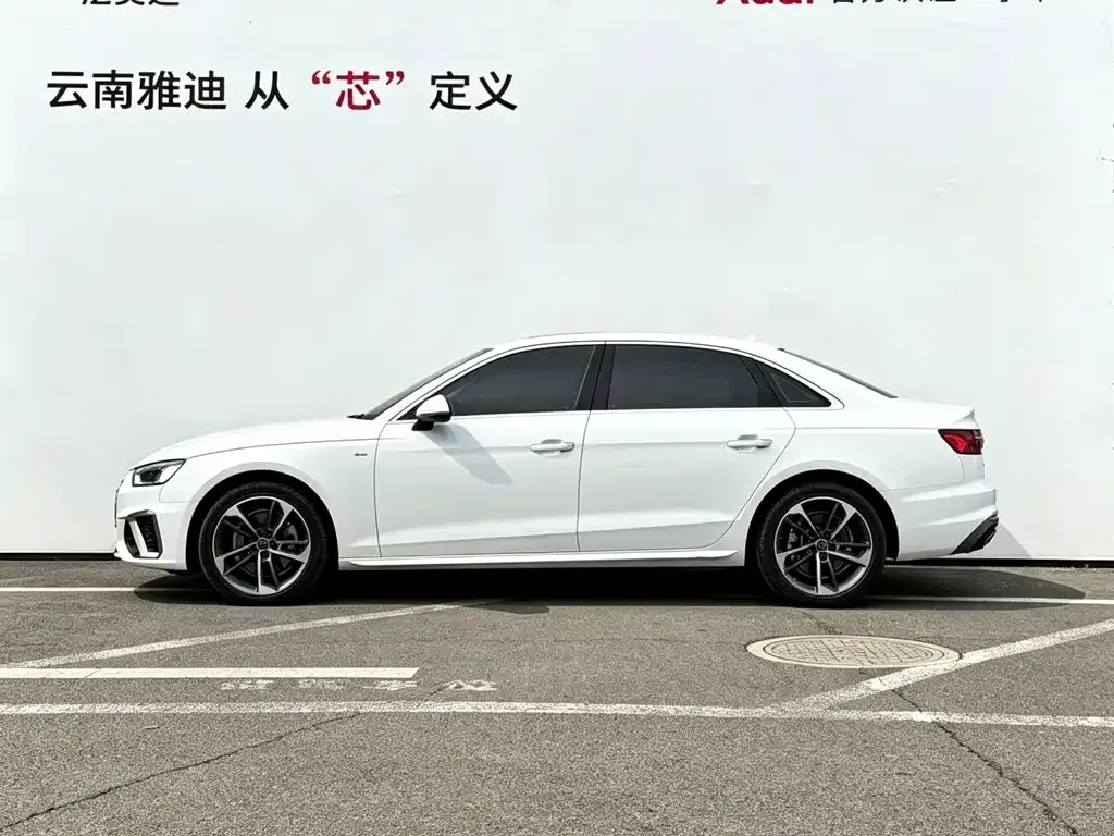 Audi Audi A4L 2022 40 TFSI Fashion Dynamic — Фото автомобиля 2