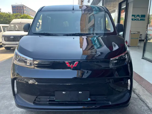 Wuling Yangguang Pro — Фото автомобиля 2