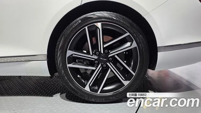 Genesis G80 Бензин 2.5 турбо AWD — Фото автомобиля 19