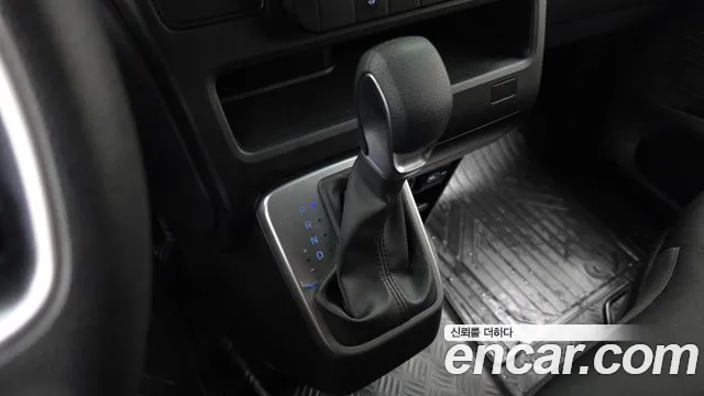 Hyundai Staria Staria Карго 3 места — Фото автомобиля 9