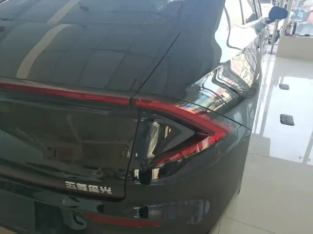 Wuling Starlight — Фото автомобиля 7