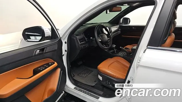 KG_Mobility_Ssangyong Rexton Новый Rexton Sport Khan Дизель 2.2 4WD — Фото автомобиля 8