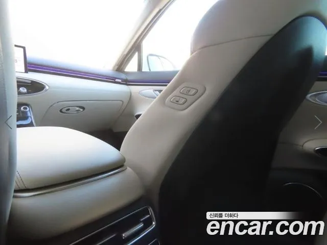 Genesis GV70 — Фото автомобиля 8