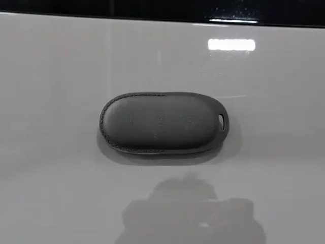 Li Auto MEGA — Фото автомобиля 19