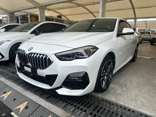 Фотография автомобиля — BMW 2 Series