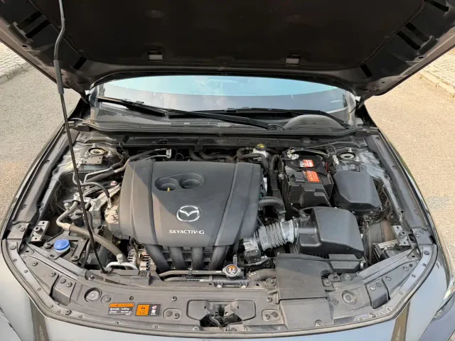 Mazda Axela — Фото автомобиля 19