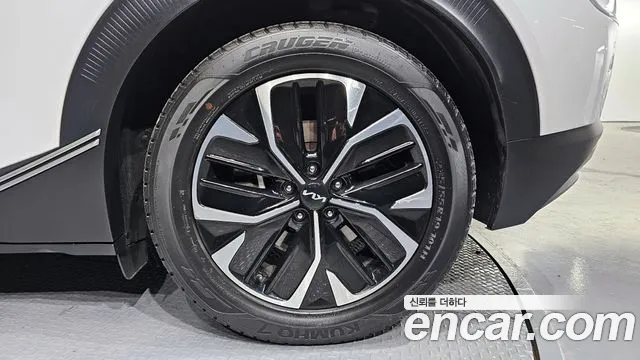 Kia EV6 Long Range — Фото автомобиля 5