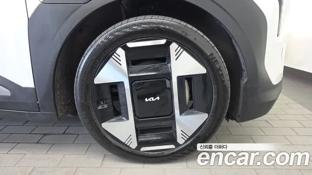 Kia EV3 — Фото автомобиля 6