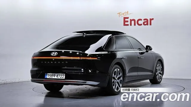 Hyundai Grandeur — Фото автомобиля 2