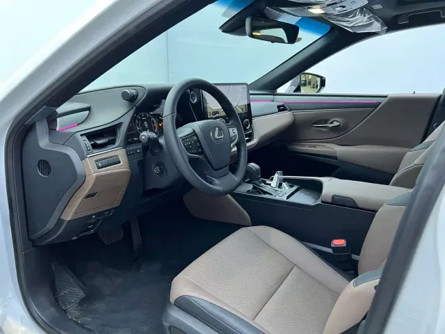 Lexus ES — Фото автомобиля 7