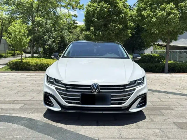 Volkswagen CC — Фото автомобиля 9