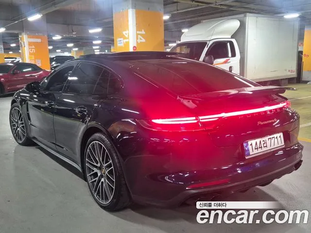 Porsche Panamera — Фото автомобиля 6