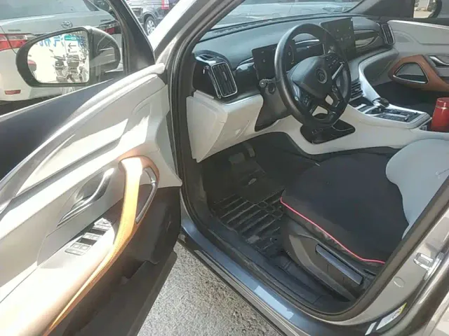 BYD Song Pro — Фото автомобиля 12