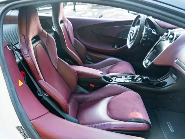 McLaren GT — Фото автомобиля 10