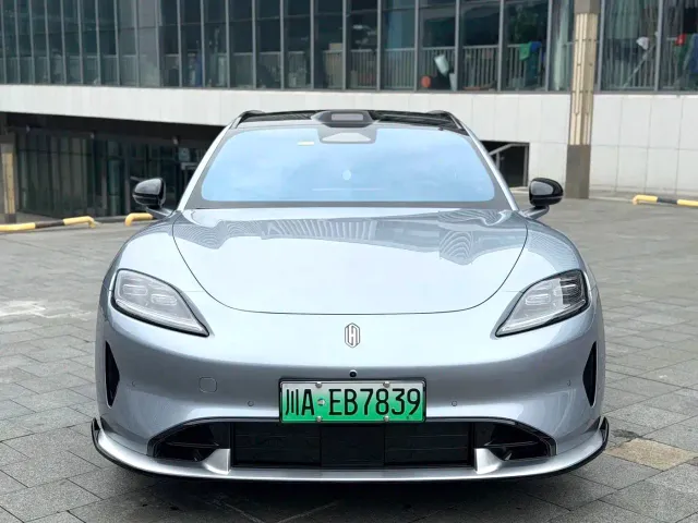 Shangjie Z7T — Фото автомобиля 2