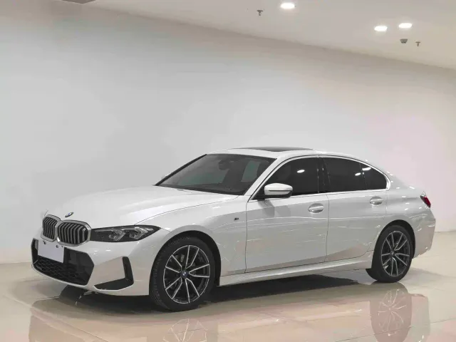 Фотография автомобиля — BMW 3 Series