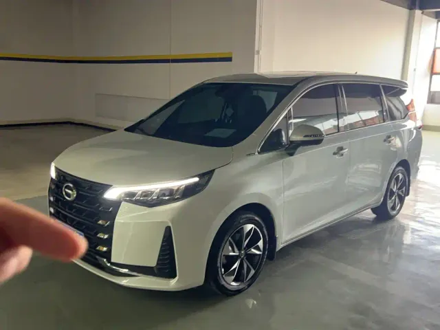 GAC Trumpchi M6 — Фото автомобиля 2