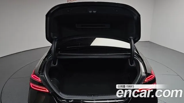 Genesis G70 New — Фото автомобиля 26