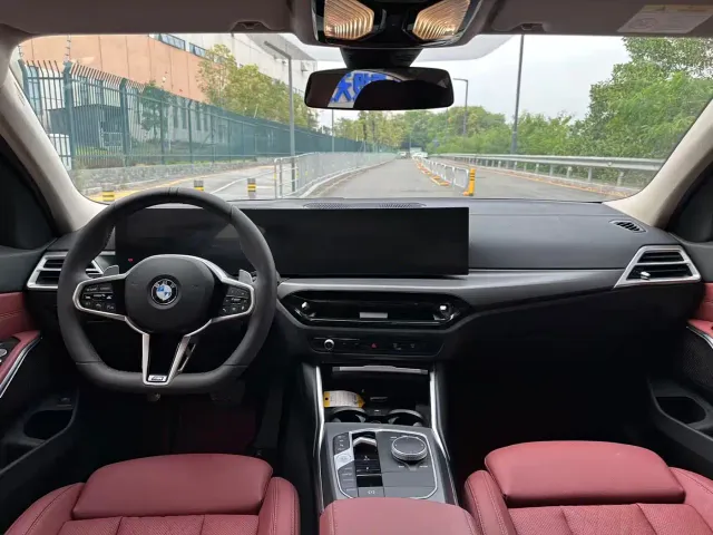 BMW 3 Series — Фото автомобиля 4