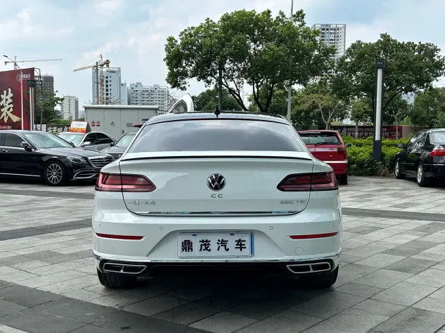Volkswagen CC — Фото автомобиля 4