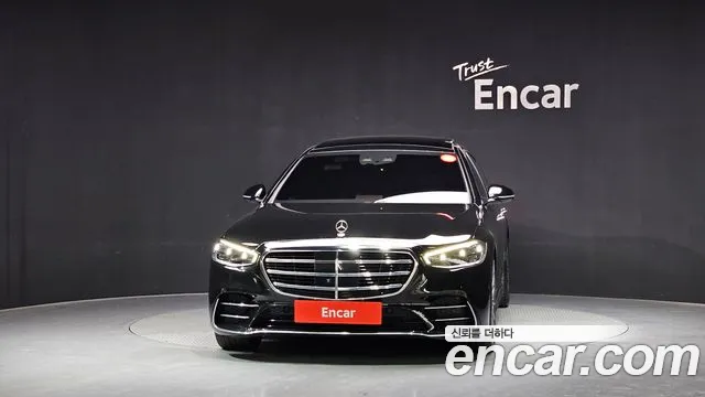 Mercedes-Benz S-Class — Фото автомобиля 3
