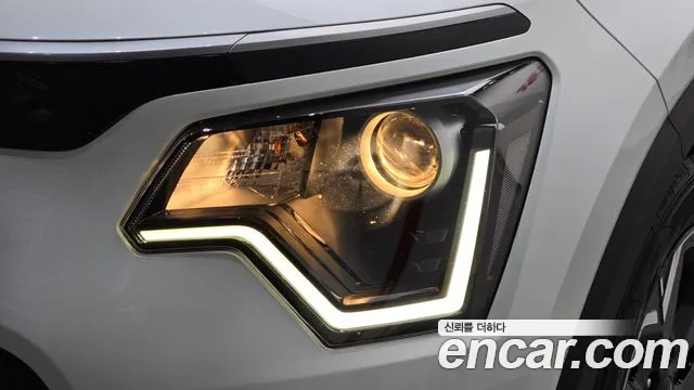 Kia Niro — Фото автомобиля 7