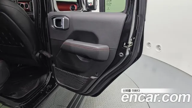 Jeep Gladiator JT — Фото автомобиля 14