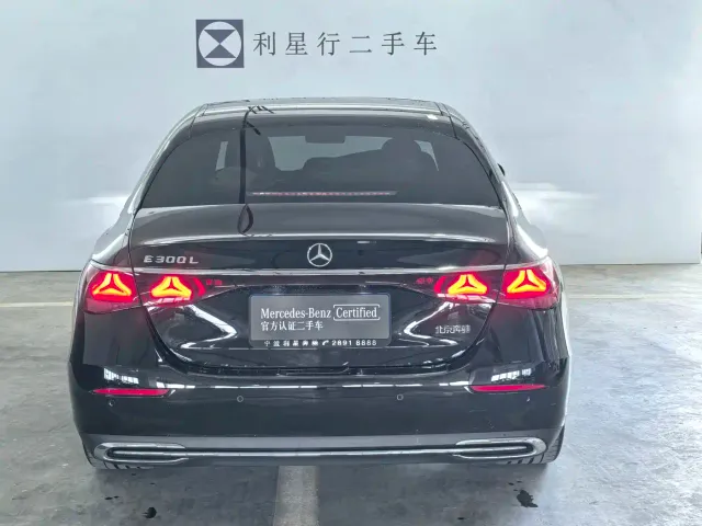 Mercedes-Benz E-Class — Фото автомобиля 6