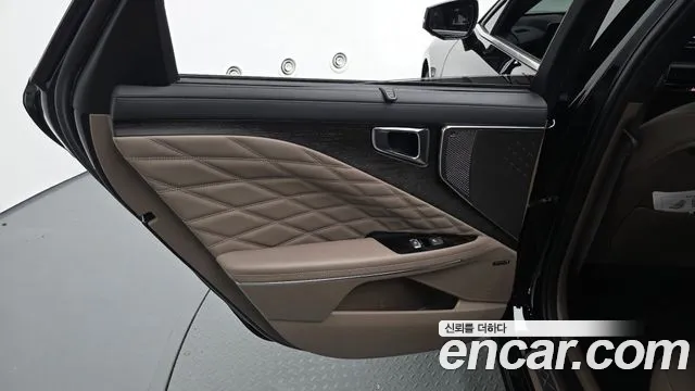 Kia K8 K8 Hybrid — Фото автомобиля 14