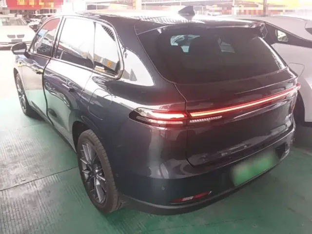 Leapmotor C10 — Фото автомобиля 4